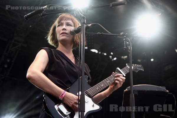 MINA TINDLE - 2015-06-25 - PARIS - Place de la Republique - 